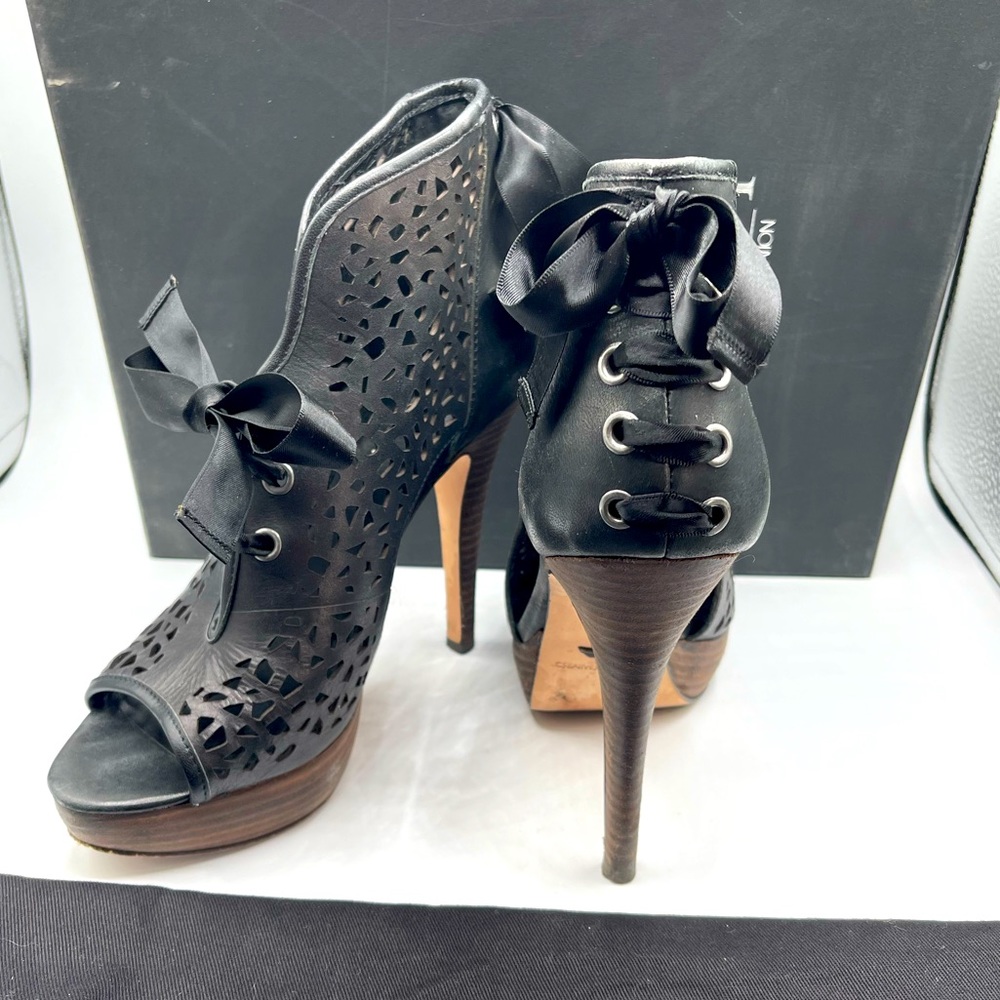 Creative Recreation “Alaia” Style leather layer cut out platforms w/black ribbon